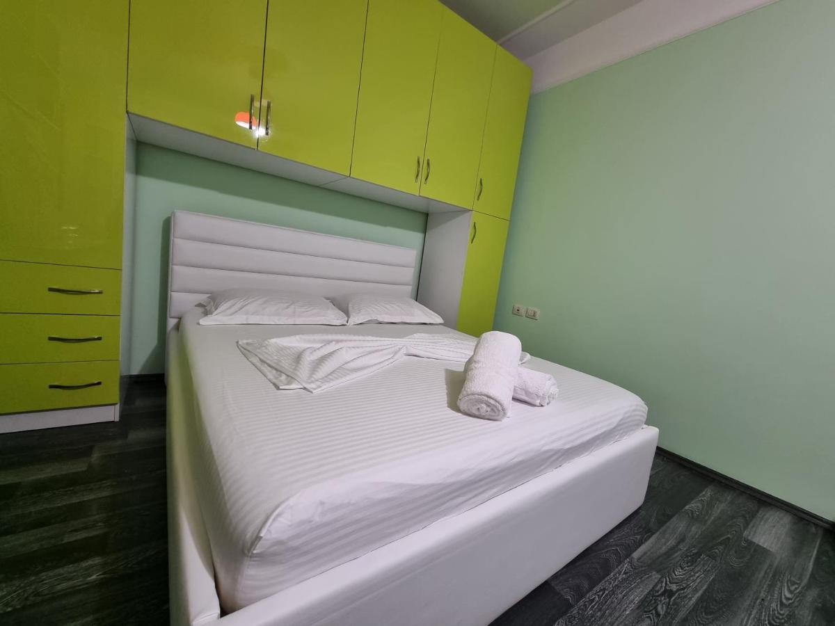 Moonshine Apartament Tiranë Eksteriør bilde