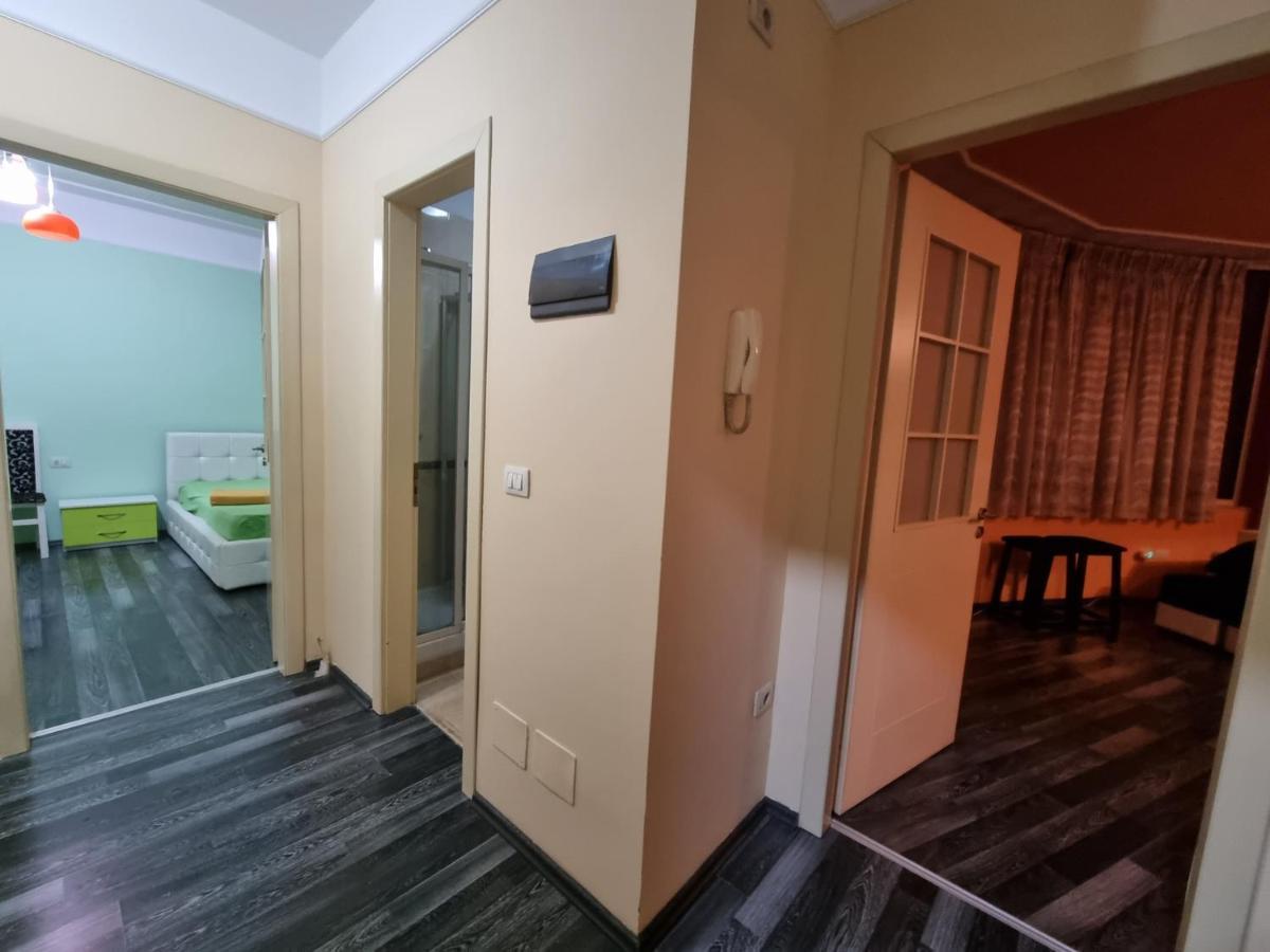 Moonshine Apartament Tiranë Eksteriør bilde